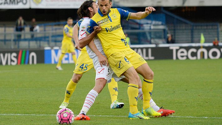 Serie B, Vicenza-Cremonese 3-1: lo show di Meggiorini regala il successo a Di Carlo. La classifica aggiornata Serie B, Vicenza-Cremonese 3-1: lo show di Meggiorini regala il successo a Di Carlo. La classifica aggiornata