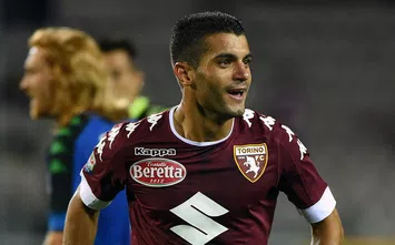  TURIN, ITALY - MAY 28: Iago Falque of FC Torino celebrates his first goal during the Serie A match between FC Torino and US Sassuolo at Stadio Olimpico di Torino on May 28, 2017 in Turin, Italy. (Photo by Pier Marco Tacca/Getty Images)