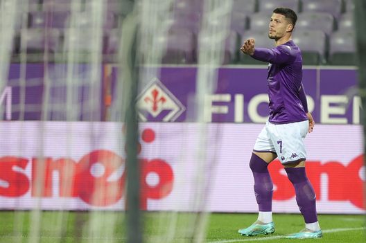 FLORENCE, ITALY - JANUARY 12: Luka Jovic of ACF Fiorentina reacts during the Coppa Italia match between ACF Fiorentina and UC Sampdoria at Stadio Artemio Franchi on January 12, 2023 in Florence, Italy. (Photo by Gabriele Maltinti/Getty Images) Jovic