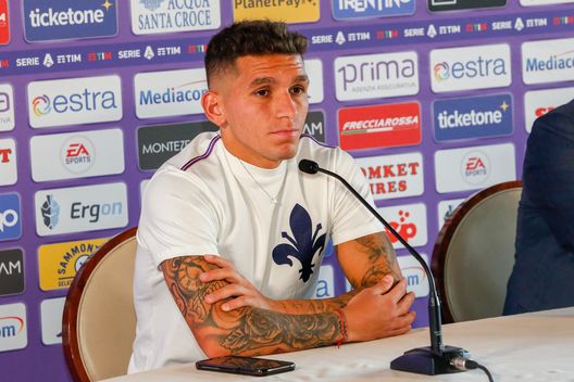 GERMOGLI PH: 2 SETTEMBRE 2021 FIRENZE PRESENTAZIONE LUCAS TORREIRA GERMOGLI PH: 2 SETTEMBRE 2021 FIRENZE PRESENTAZIONE LUCAS TORREIRA