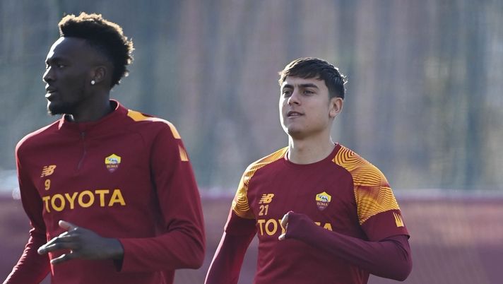 La Roma a caccia di gol. Dybala e Abraham verso il recupero con il Feyenoord - immagine 1