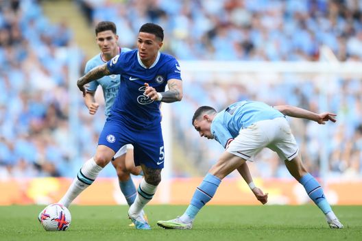 (Photo by Shaun Botterill/Getty Images) Chelsea, i 120 milioni di Enzo Fernandez: “Ma li vale?”, il dubbio di Gary Neville e Jamie Redknapp…- immagine 3