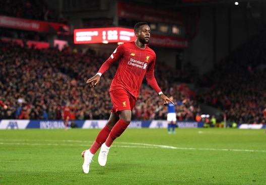 LIVERPOOL, ENGLAND - DECEMBER 04: Divock Origi of Liverpool celebrates after scoring his team's third goal during the Premier League match between Liverpool FC and Everton FC at Anfield on December 04, 2019 in Liverpool, United Kingdom. (Photo by Laurence Griffiths/Getty Images) Dall’Inghilterra: Fiorentina su un attaccante del Liverpool. Idea per l’estate- immagine 2