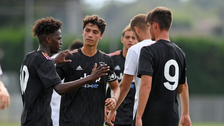 TURIN, ITALY - AUGUST 07: Felix Correia of Juventus (L) celebrates goal with teammates Giuseppe Leone of Juventus (CR) and Nicolo Cudrig of Juventus (R) during the pre season friendly between Juventus U23 and Pro Vercelli at Juventus Centre, Vinovo on August 7, 2021 in Turin, Italy. (Photo by Juventus FC/Juventus FC via Getty Images) Cudrig: “Gara con il Sangiuliano fondamentale ma difficile” - immagine 1