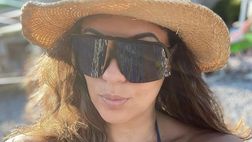 Fabiana Britto, selfie al mare davvero bollente: la scollatura cattura i fan