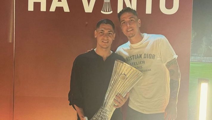 Zaniolo, gli auguri all’amico e non dimentica la Roma: lo scatto con la Conference Zaniolo, gli auguri all’amico e non dimentica la Roma: lo scatto con la Conference - immagine 1