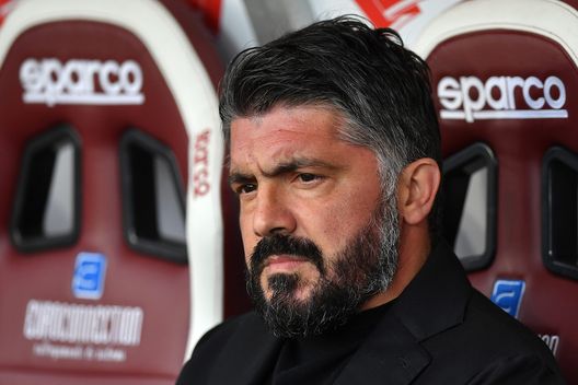TURIN, ITALY - APRIL 26: SSC Napoli head coach Gennaro Gattuso looks on during the Serie A match between Torino FC and SSC Napoli at Stadio Olimpico di Torino on April 26, 2021 in Turin, Italy. (Photo by Valerio Pennicino/Getty Images) TURIN, ITALY - APRIL 26: SSC Napoli head coach Gennaro Gattuso looks on during the Serie A match between Torino FC and SSC Napoli at Stadio Olimpico di Torino on April 26, 2021 in Turin, Italy. (Photo by Valerio Pennicino/Getty Images)