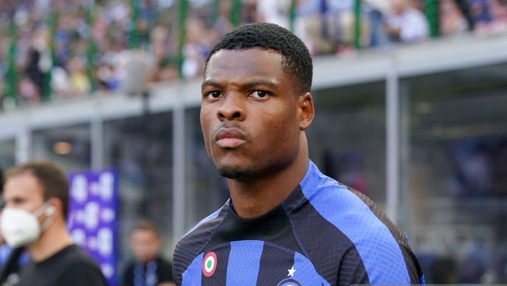 Cds – Chelsea-Dumfries ad ogni costo: e c’è la formula che può accontentare l’Inter Cds – Chelsea-Dumfries ad ogni costo: e c’è la formula che può accontentare l’Inter - immagine 1