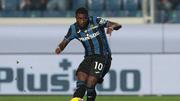BERGAMO, ITALY - FEBRUARY 10: Jeremie Boga of Atalanta BC scores his goal during the Coppa Italia match between Atalanta BC and ACF Fiorentina at Gewiss Stadium on February 10, 2022 in Bergamo, Italy. (Photo by Emilio Andreoli/Getty Images) Atalanta, ora Boga è di nuovo da fantacalcio. E c’è un numero da record - immagine 1