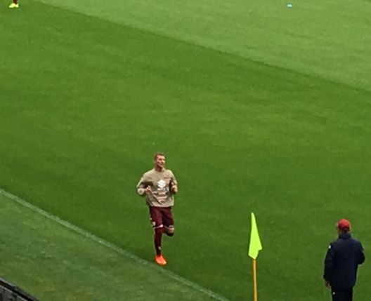 Lyanco durante la fase di riscaldamento di Torino-Udinese Lyanco durante la fase di riscaldamento di Torino-Udinese