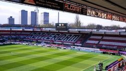 Il Feyenoord vince il derby di Rotterdam e i tifosi cantano “We are the Champions”…
