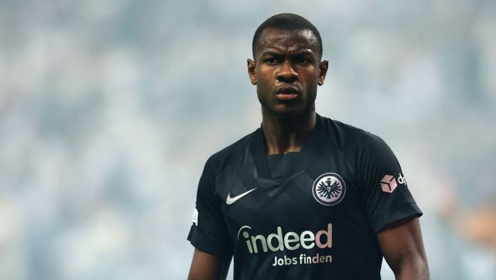 N’Dicka-Roma, tutto confermato: ecco quando arriverà l’ufficialità del suo acquisto - immagine 1