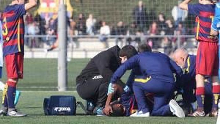 Derby catalano giovanile: il grave infortunio di Ansu Fati nel 2015 Derby catalano giovanile: il grave infortunio di Ansu Fati nel 2015