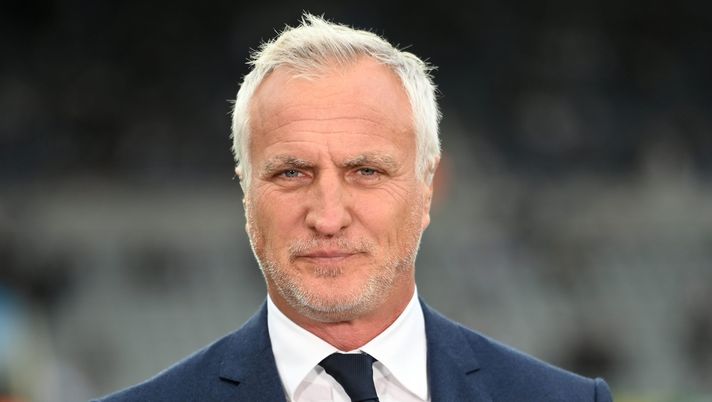 NEWCASTLE UPON TYNE, ENGLAND - OCTOBER 17: Former Spurs and Newcastle wing wizard David Ginola pictured whilst on Television duties during the Premier League match between Newcastle United and Tottenham Hotspur at St. James Park on October 17, 2021 in Newcastle upon Tyne, England. (Photo by Stu Forster/Getty Images) NEWCASTLE UPON TYNE, ENGLAND - OCTOBER 17: Former Spurs and Newcastle wing wizard David Ginola pictured whilst on Television duties during the Premier League match between Newcastle United and Tottenham Hotspur at St. James Park on October 17, 2021 in Newcastle upon Tyne, England. (Photo by Stu Forster/Getty Images)