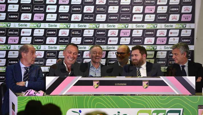 <> at Stadio Renzo Barbera on December 4, 2018 in Palermo, Italy. <> at Stadio Renzo Barbera on December 4, 2018 in Palermo, Italy.