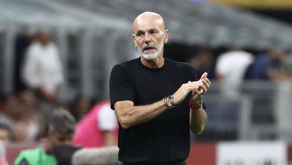 Stefano Pioli (allenatore AC Milan) qui durante Milan-Bologna 2-0 (Serie A 2022-2023) | News (Getty Images) Stefano Pioli AC Milan Milan-Bologna 2-0 Serie A 2022-2023
