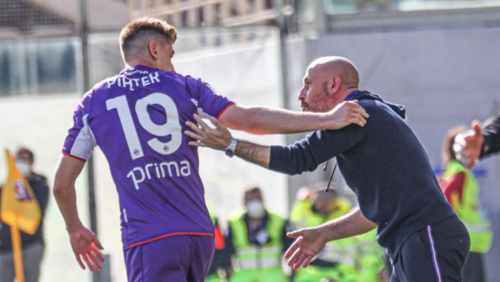 GERMOGLI PH: 19 FEBBRAIO 2022 FIRENZE STADIO ARTEMIO FRANCHI CAMPIONATO SERIE A TIM FIORENTINA VS ATALANTA NELLA FOTO GOL ESULTANZA PIATEK Italiano per la prima volta fa calcoli. Vlahovic carica extra per Piatek e Cabral - immagine 1
