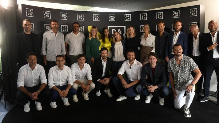 DAZN ecco conduttori e commentatori, tanti ex giocatori nel team. Svelato futuro Diletta Leotta VIDEO 
