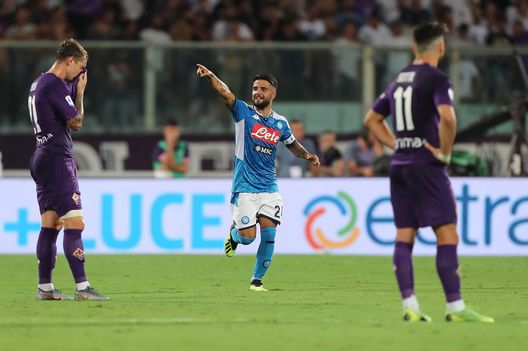 FLORENCE, ITALY - AUGUST 24: Lorenzo Insigne of SSC Napoli celebrates after scoring the equalizing goal during the Serie A match between ACF Fiorentina and SSC Napoli at Stadio Artemio Franchi on August 24, 2019 in Florence, Italy. (Photo by Gabriele Maltinti/Getty Images) FLORENCE, ITALY - AUGUST 24: Lorenzo Insigne of SSC Napoli celebrates after scoring the equalizing goal during the Serie A match between ACF Fiorentina and SSC Napoli at Stadio Artemio Franchi on August 24, 2019 in Florence, Italy. (Photo by Gabriele Maltinti/Getty Images)