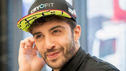 Nuova fiamma per Andrea Iannone: vacanze in Sardegna in compagnia di una bionda