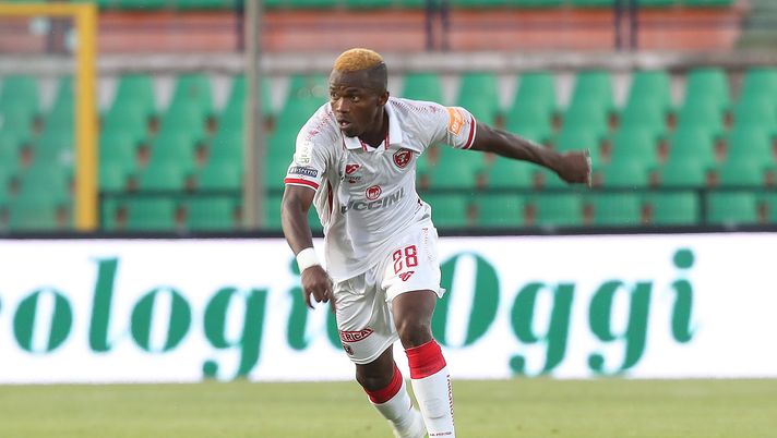 Perugia, Kouan multato e contestato: discute con Baldini, poi getta la maglia  Perugia, Kouan multato e contestato: discute con Baldini, poi getta la maglia - immagine 1