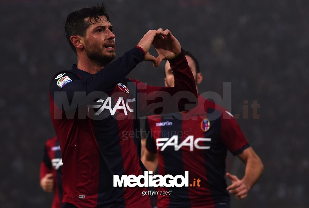  BOLOGNA, ITALY - NOVEMBER 20:  Blerim Dzemaili of Bologna celebrates after scoring his team's second goal during the Serie A match between Bologna FC and US Citta di Palermo at Stadio Renato Dall'Ara on November 20, 2016 in Bologna, Italy.  (Photo by Tullio M. Puglia/Getty Images) 