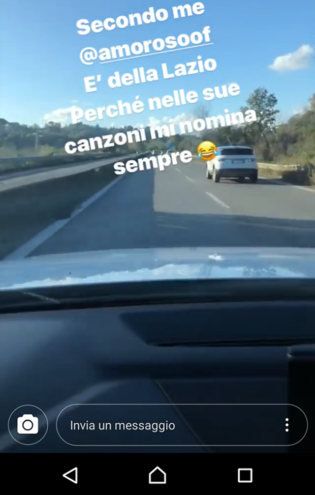 Questa la Story su Instagram di Ciro Immobile, che scherza sulla fede laziale di Alessandra Amoroso. Questa la Story su Instagram di Ciro Immobile, che scherza sulla fede laziale di Alessandra Amoroso.