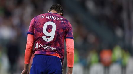 TURIN, ITALY - SEPTEMBER 11: Dusan Vlahovic of Juventus reacts during the Serie A match between Juventus and Salernitana at Allianz Stadium on September 11, 2022 in Turin, Italy. (Photo by Jonathan Moscrop/Getty Images)