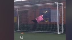 VIDEO / Baby portiere fenomeno: parate incredibili a 9 anni