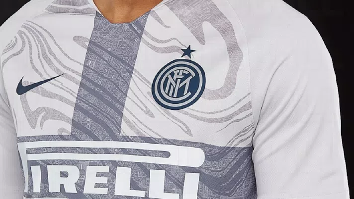 Terza maglia Inter a ruba on line nella fase di prevendita. Da