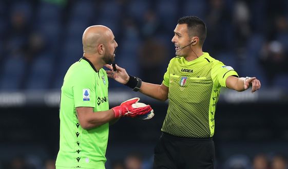 Reina e l'arbitro Di Bello Reina e l'arbitro Di Bello