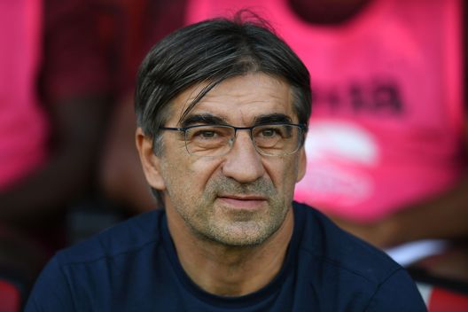 CREMONA, ITALY - AUGUST 27: Ivan Juric head coach of Torino FC looks on during the Serie A match between US Cremonese and Torino FC at Stadio Giovanni Zini on August 27, 2022 in Cremona, Italy. (Photo by Alessandro Sabattini/Getty Images)