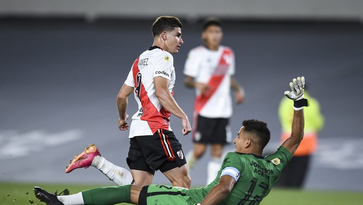 Julian Alvarez, attaccante del River Plate ed obiettivo di mercato del Milan (Getty Images) Julian Alvarez