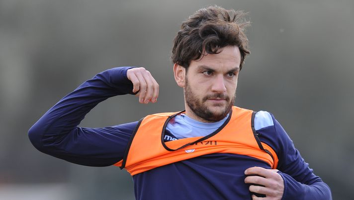 ROME, ROMA - JANUARY 24: Marco Parolo of SS Lazio during a training session on January 24, 2017 in Rome, Italy. (Photo by Marco Rosi/Getty Images) ROME, ROMA - JANUARY 24: Marco Parolo of SS Lazio during a training session on January 24, 2017 in Rome, Italy. (Photo by Marco Rosi/Getty Images)