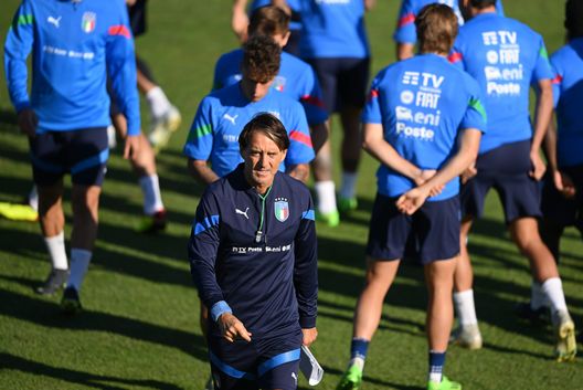 (Photo by Claudio Villa/Getty Images) italia mancini