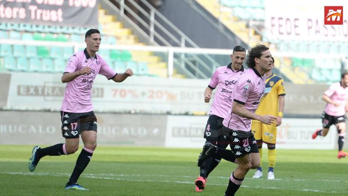 Palermo-Juve Stabia, l’amarezza di Luperini: inutile la doppietta dell’ex Trapani al “Barbera” Palermo-Juve Stabia, l’amarezza di Luperini: inutile la doppietta dell’ex Trapani al “Barbera”