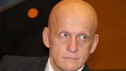 CESARI SU COLLINA : “SONO DELUSO, SI DIMETTA”