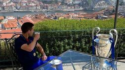 Good Morning Champions: Azpilicueta fa colazione con la Coppa