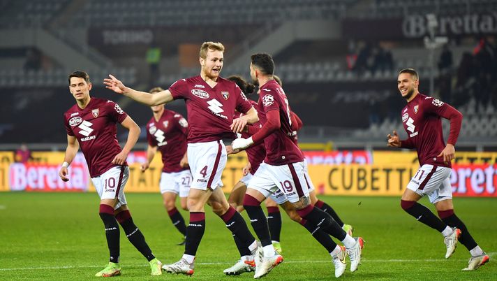TURIN, ITALY - DECEMBER 19: Tommaso Pobega of Torino FC celebrates with team mate Antonio Sanabria after scoring their sides first goal during the Serie A match between Torino FC and Hellas Verona FC at Stadio Olimpico di Torino on December 19, 2021 in Turin, Italy. (Photo by Valerio Pennicino/Getty Images) De Canio: “Pobega? Il suo successo non mi stupisce minimamente” | News - immagine 1