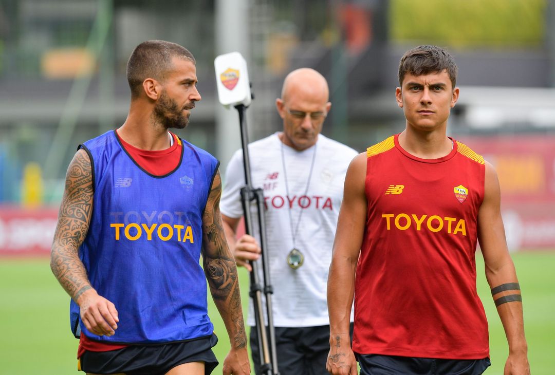 La Roma lavora sotto il sole di Trigoria – FOTO GALLERY - immagine 18