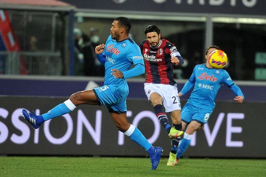 (Photo by Mario Carlini / Iguana Press/Getty Images) Bologna-Napoli, la moviola: Marinelli perde un rigore su Fabian e rosso a Soumaoro- immagine 2