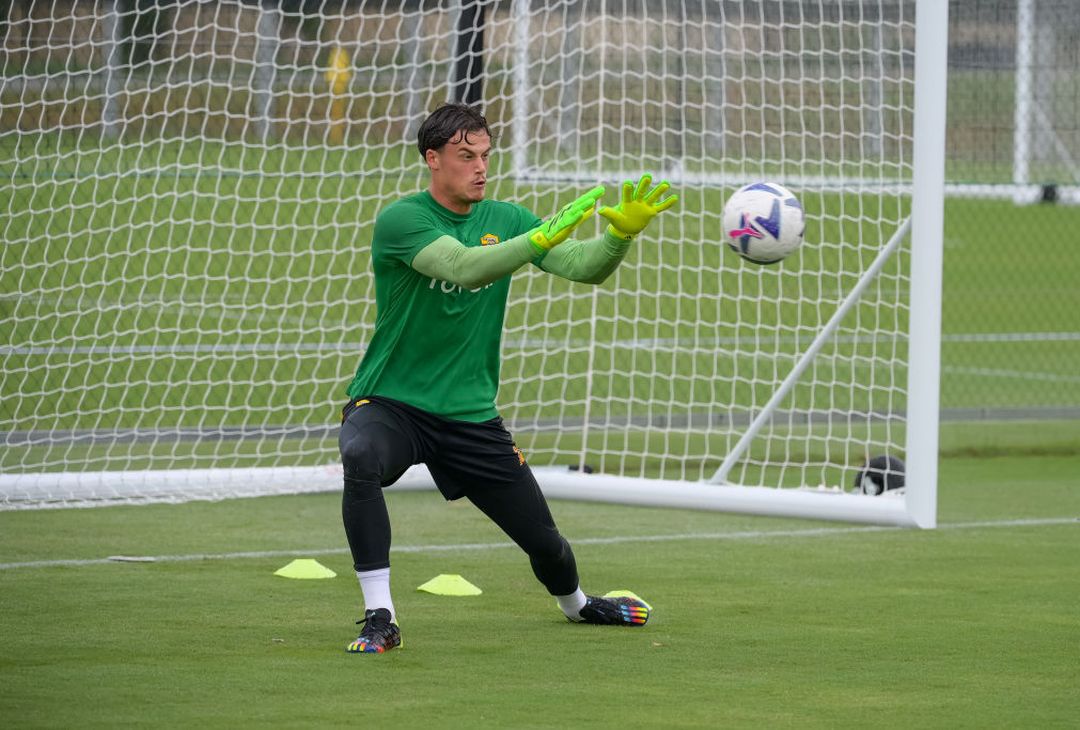 La Roma torna ad allenarsi a Trigoria dopo il match con il Betis – FOTO GALLERY - immagine 15