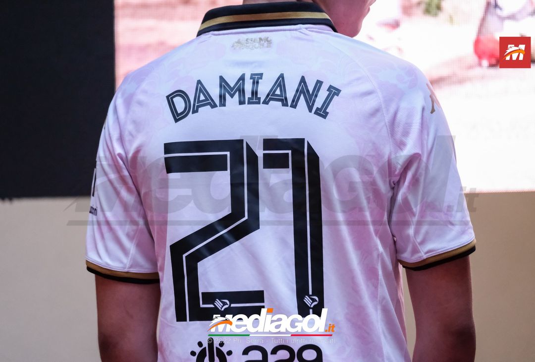 FOTO PALERMO, presentazione nuove maglie gara Palermo 2022/2023 (Gallery) - immagine 50