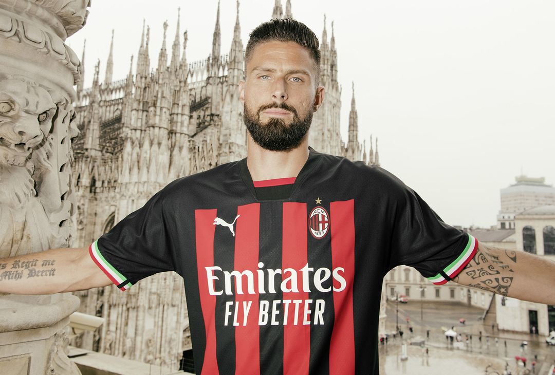 PUMA e AC Milan lanciano la nuova prima maglia 2022-2023 | FOTO- immagine 1