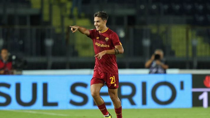 EMPOLI, ITALY - SEPTEMBER 12: Paulo Exequiel Dybala of AS Roma celebrates after scoring a goal during the Serie A match between Empoli FC and AS Roma at Stadio Carlo Castellani on September 12, 2022 in Empoli, Italy. (Photo by Gabriele Maltinti/Getty Images) Voti fantacalcio: Dybala più di Abraham, Pellegrini come Lammers! La scelta su Belotti - immagine 1