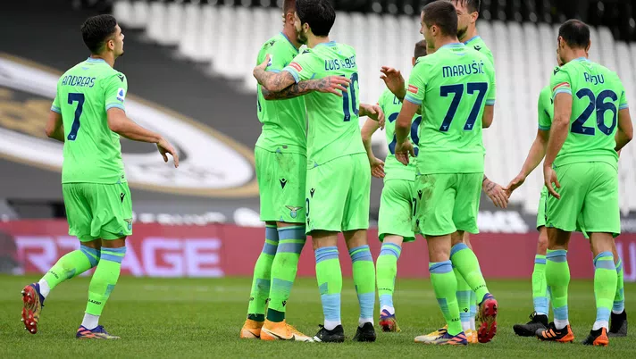 CESENA, ITALY - DECEMBER 05: Sergej Milinkovic Savic of SS Lazio celebrate a second goal during the Serie A match between Spezia Calcio and SS Lazio at Stadio Alberto Picco on December 05, 2020 in La Spezia, Italy. (Photo by Marco Rosi - SS Lazio/Getty Images)