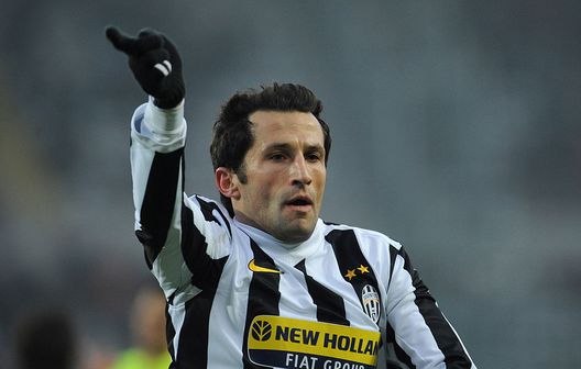 TURIN, ITALY - DECEMBER 20: Hasan Salihamidzic of Juventus celebrates his 1:1 equalising goal during the Serie A match between Juventus FC and Catania Calcio at Stadio Olimpico on December 20, 2009 in Turin, Italy. (Photo by Valerio Pennicino/Getty Images) TURIN, ITALY - DECEMBER 20: Hasan Salihamidzic of Juventus celebrates his 1:1 equalising goal during the Serie A match between Juventus FC and Catania Calcio at Stadio Olimpico on December 20, 2009 in Turin, Italy. (Photo by Valerio Pennicino/Getty Images)
