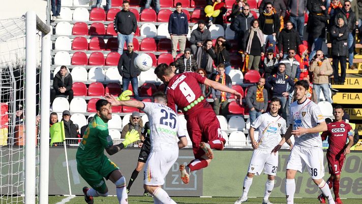 Mercato serie B, è il Benevento ad aggiudicarsi Moncini: alla Spal vanno quattro milioni 