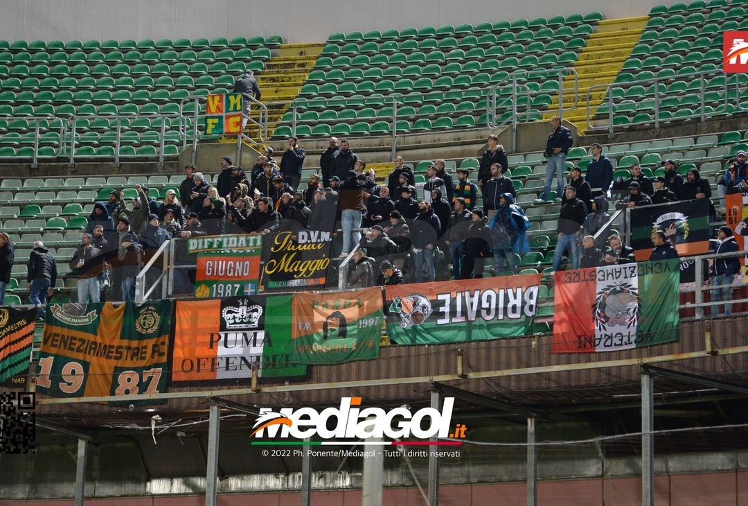 FOTO Palermo-Venezia 0-1, 14ª giornata di Serie B 2022-2023 (Gallery) - immagine 47