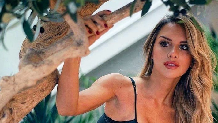 Lady Rugani sul suo rapporto con le wags: “Non con tutte uguale, le vere amicizie…” Lady Rugani sul suo rapporto con le wags: “Non con tutte uguale, le vere amicizie…”